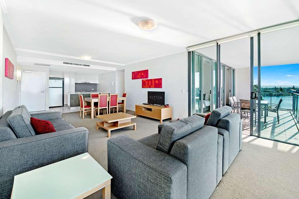Ultiqa Freshwater Point Resort Broadbeach Guldkusten Rum bild