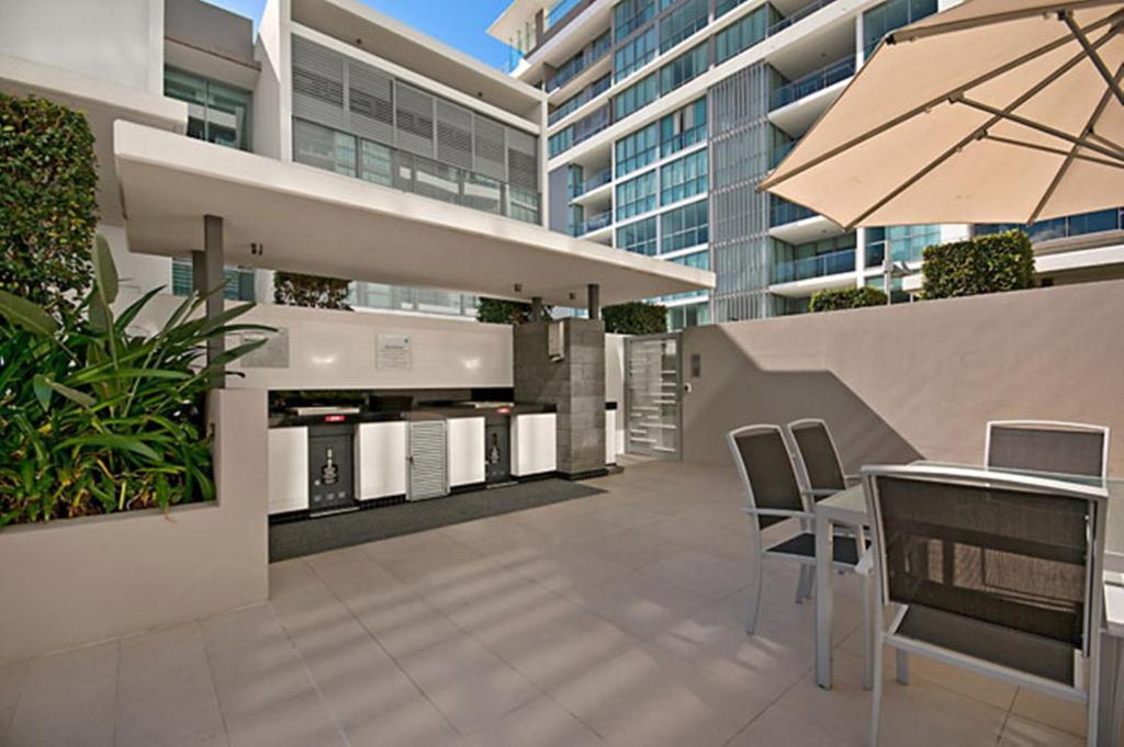 Ultiqa Freshwater Point Resort Broadbeach Guldkusten Exteriör bild