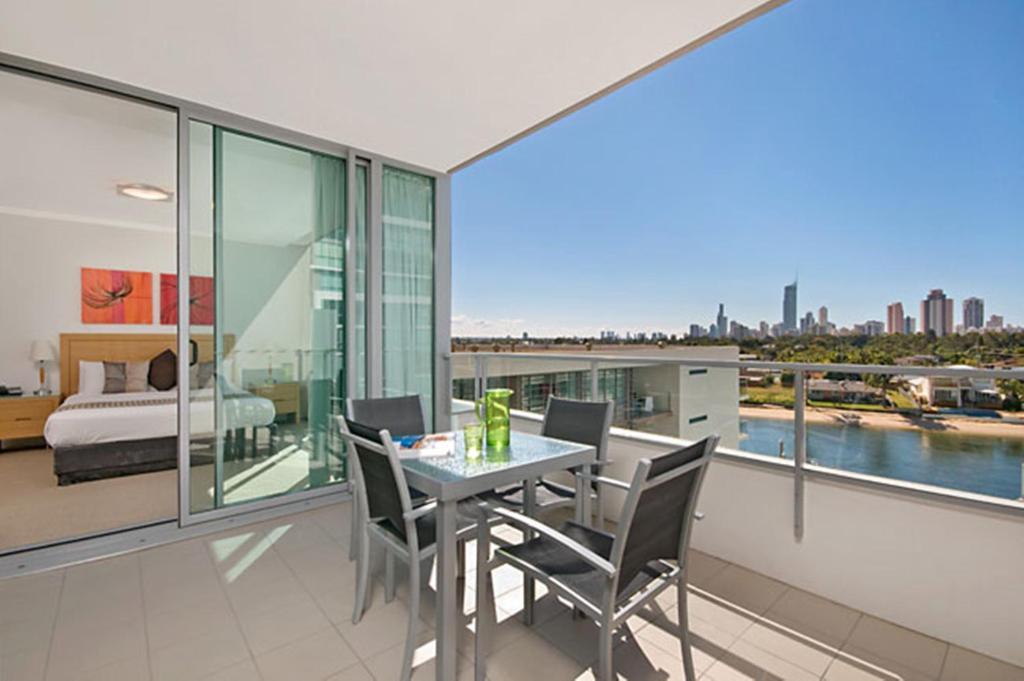 Ultiqa Freshwater Point Resort Broadbeach Guldkusten Exteriör bild