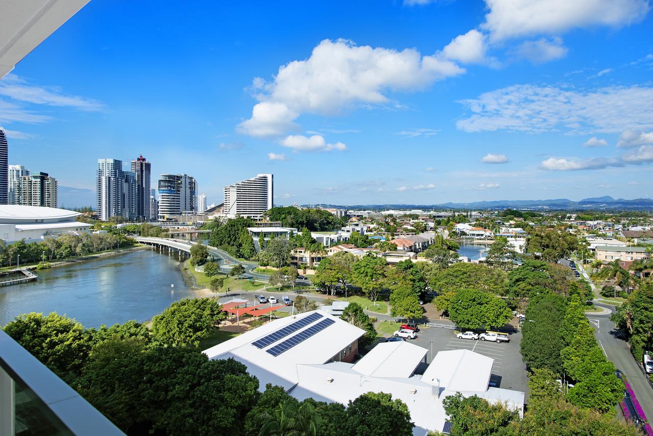 Ultiqa Freshwater Point Resort Broadbeach Guldkusten Exteriör bild