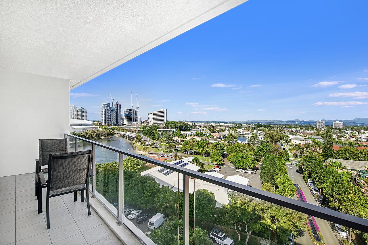 Ultiqa Freshwater Point Resort Broadbeach Guldkusten Exteriör bild
