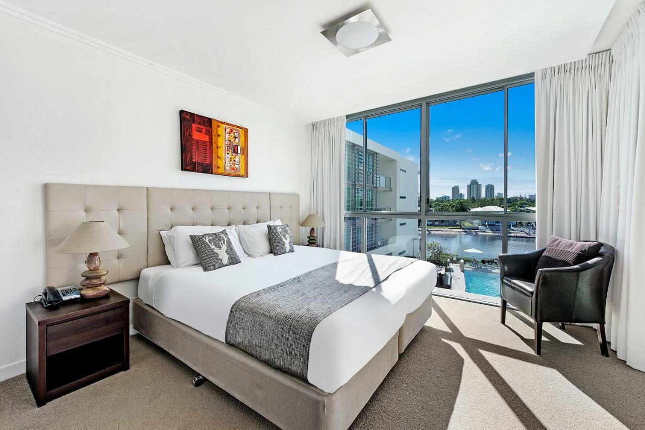 Ultiqa Freshwater Point Resort Broadbeach Guldkusten Exteriör bild